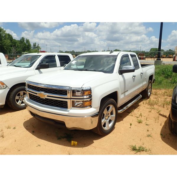 2015 CHEVROLET SILVERADO Pickup Truck