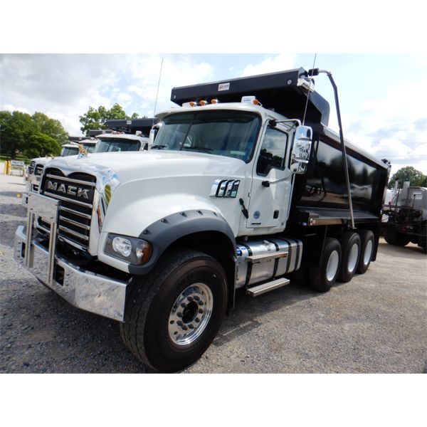2022 MACK GR64F Dump Truck