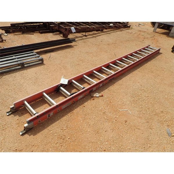 31" FIBERGLASS LADDER (B9)