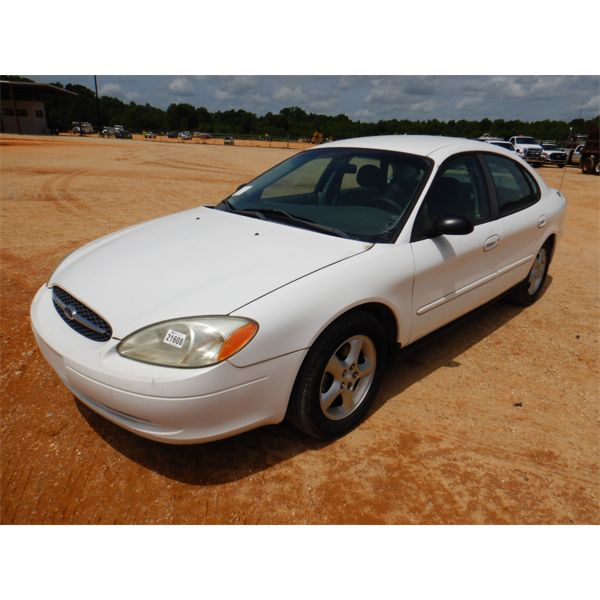 2002 FORD TAURUS LX Automobile