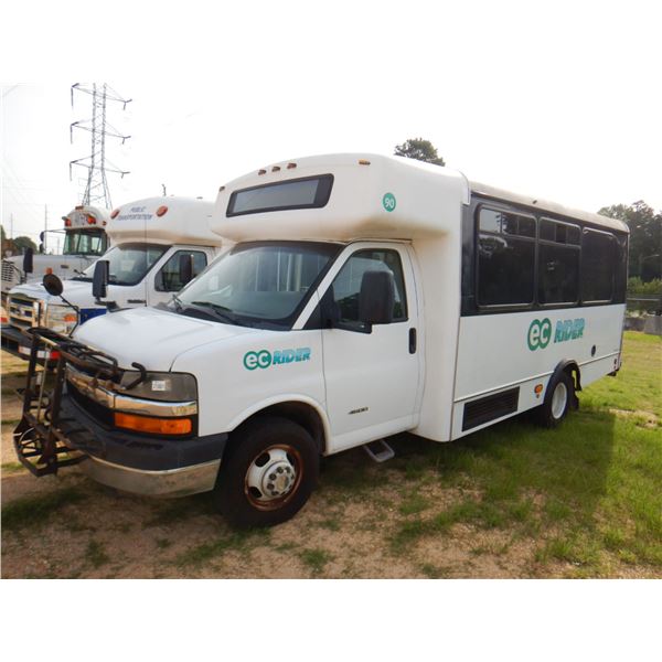 2014 CHEVROLET C4500 Bus