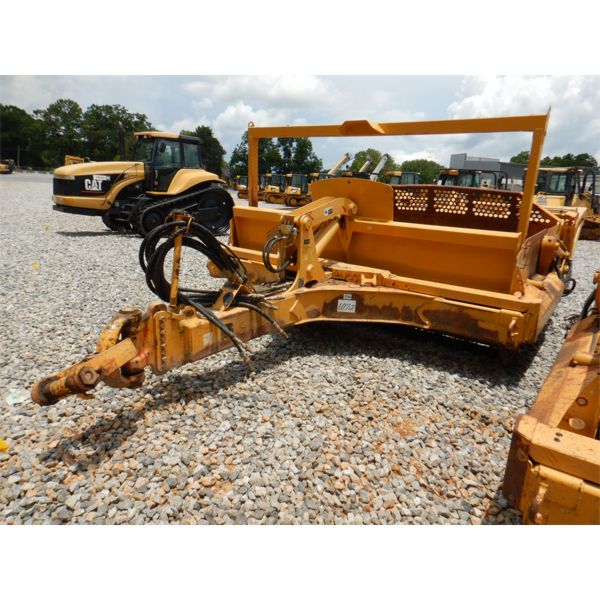 2013 JOHN DEERE 1812C Pull Scraper