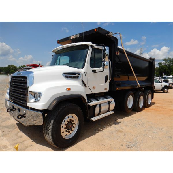 2021 FREIGHTLINER 114SD Dump Truck