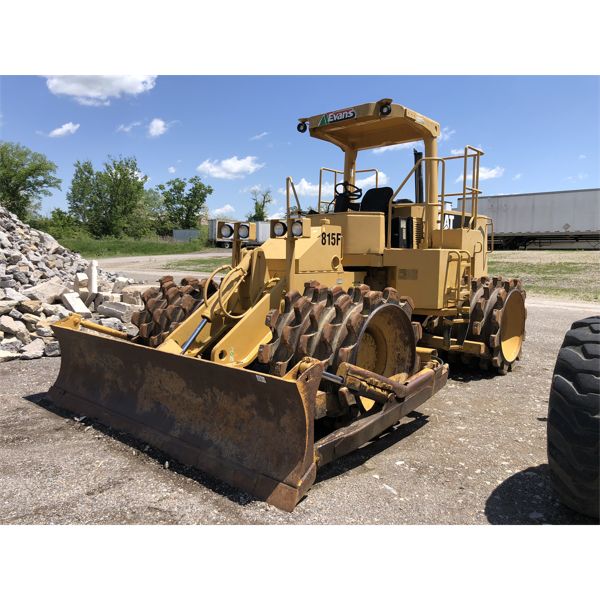 1994 CAT 815B Compactor
