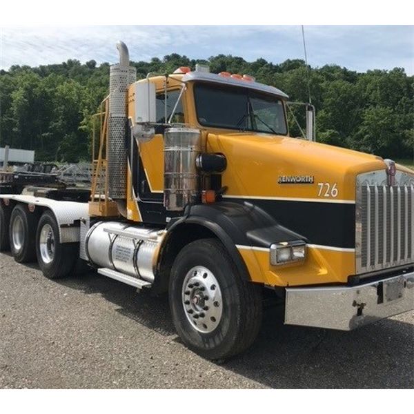 2009 KENWORTH T800 Day Cab Truck