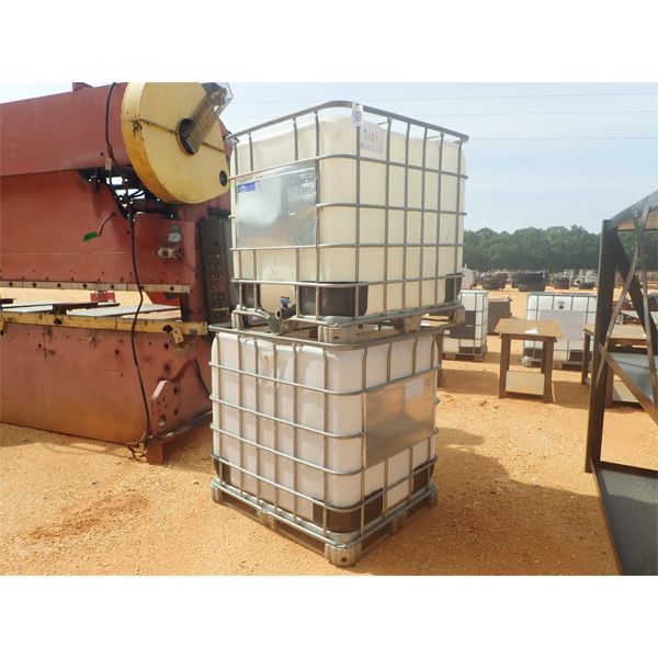 (2) 250 GALLON PLASTIC CONTAINER W/METAL CAGE (B7)