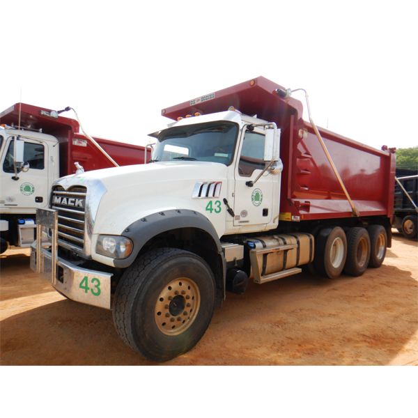 2021 MACK GR64F Dump Truck