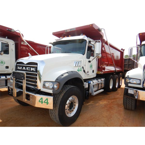 2021 MACK GR64F Dump Truck