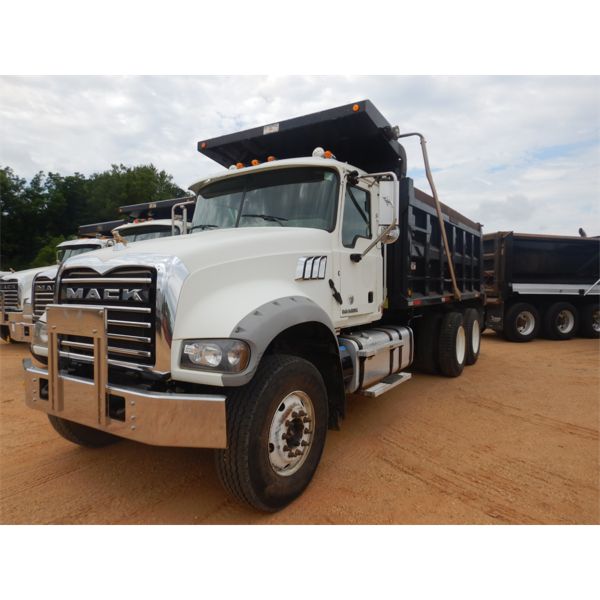 2015 MACK GU713 Dump Truck