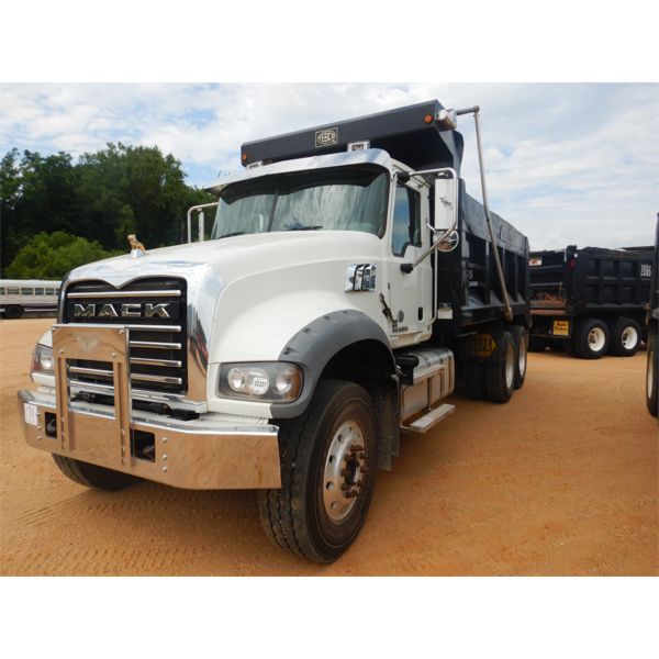 2018 MACK GU713 Dump Truck