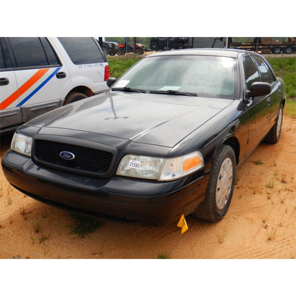 2006 FORD CROWN VICTORIA Automobile