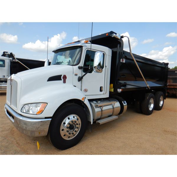 2022 KENWORTH T370 Dump Truck