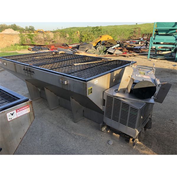 MAGNUM 10' SPREADER BODY