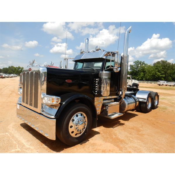 2020 PETERBILT 379 Day Cab Truck