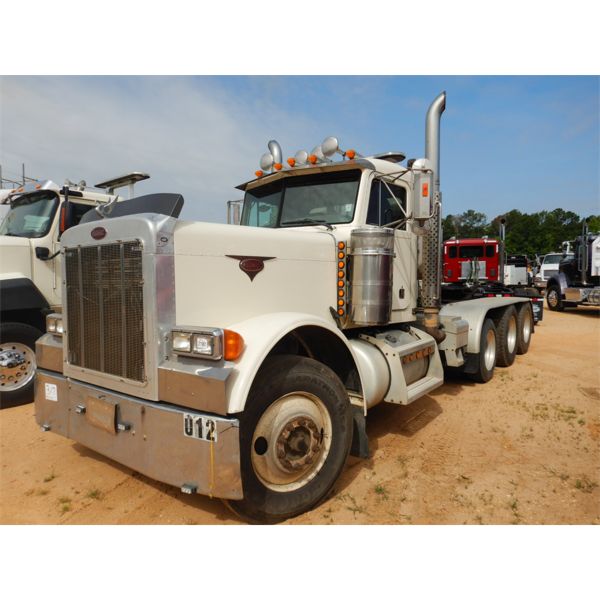 2003 PETERBILT 379 Day Cab Truck