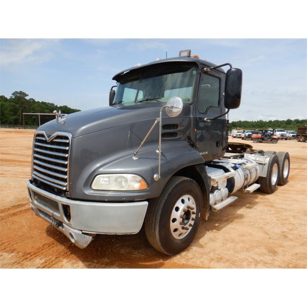 2012 MACK CXU613 Day Cab Truck