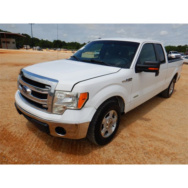 2014 FORD F150 XLT Pickup Truck