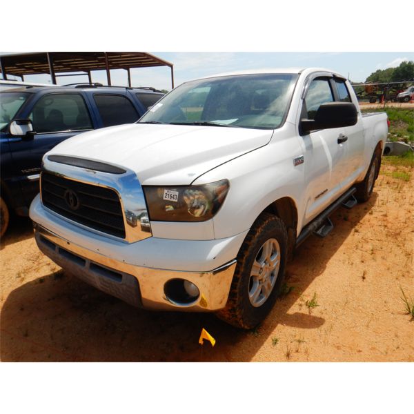 2009 TOYOTA TUNDRA SR5 Pickup Truck