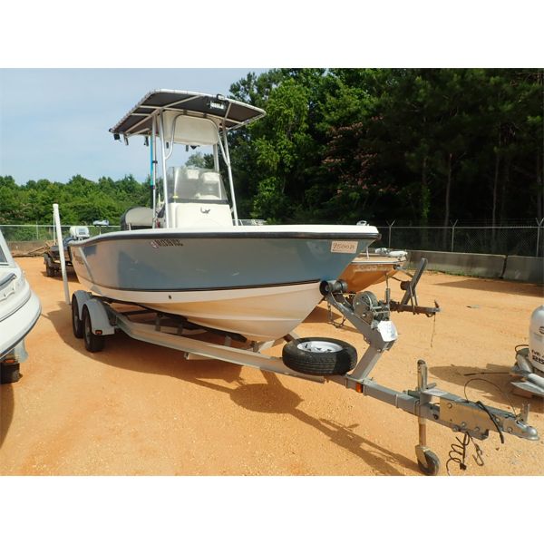 2014 MAKO 184 Boat