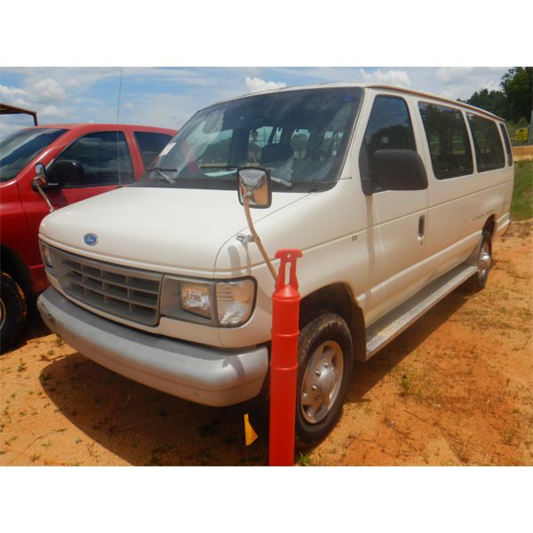 1993 FORD CLUB WAGON Passenger Van