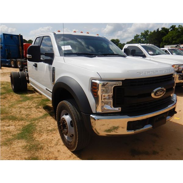 2019 FORD F550 XL Cab and Chassis Truck