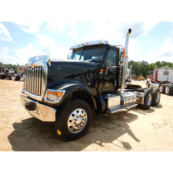 2018 INTERNATIONAL HX520 Day Cab Truck