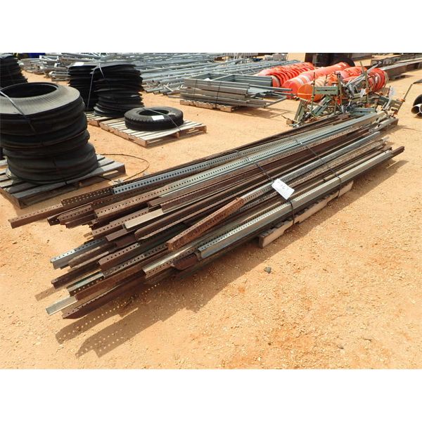 (1) PALLET MISC METAL TUBING (B9)