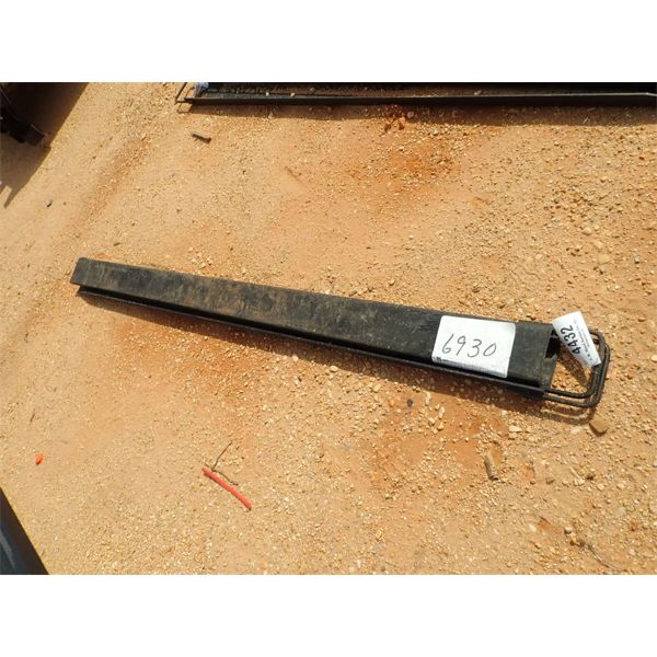 (1) SET 84" LIGHT DUTY FORK EXTENSION (B6)