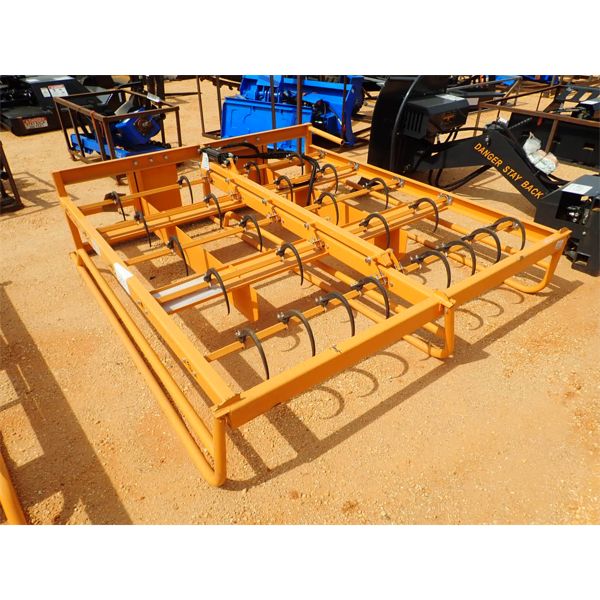 HALE BALE GRAPPING HOOK , fits skid steer loader (B5)