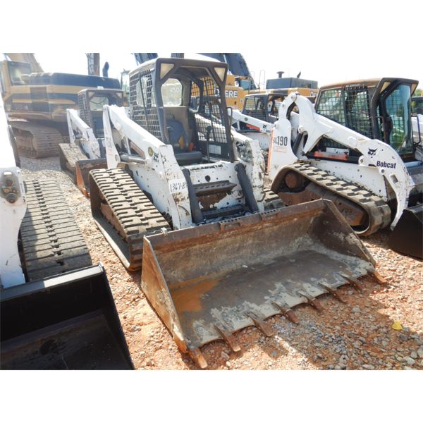 2009 BOBCAT T250SL Skid Steer Loader - Crawler