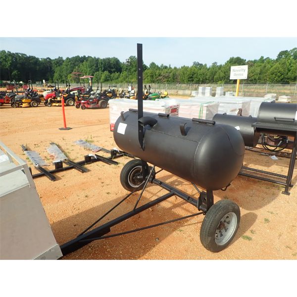 BAR-B-QUE GRILL, TOWABLE (C-6)