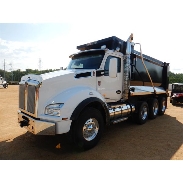 2020 KENWORTH T880 Dump Truck