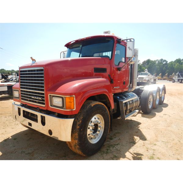 2013 MACK CHU613 Day Cab Truck