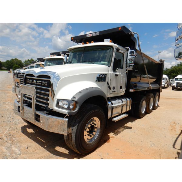 2022 MACK GR64F Dump Truck