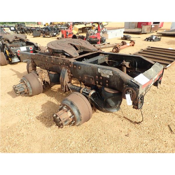 PETERBILT DRIVE AXLES CUT OFF W/5TH WHEEL (A1)