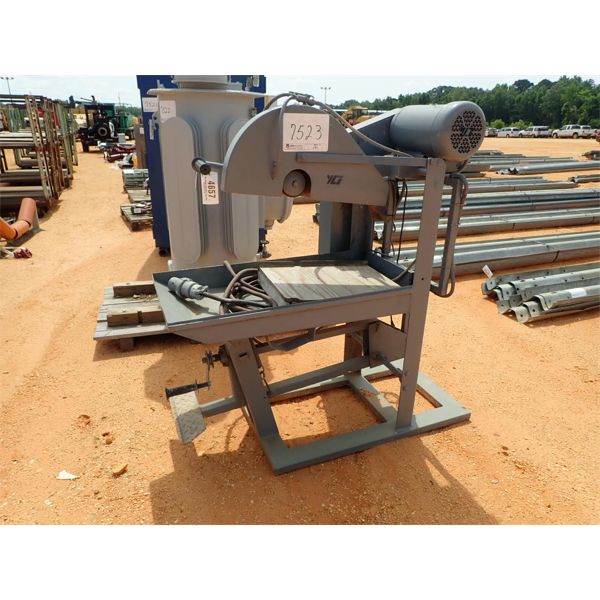 CONCRETE BLOCK SAW (B9)