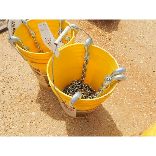 (1) BUCKET OF CHAINS (B9)