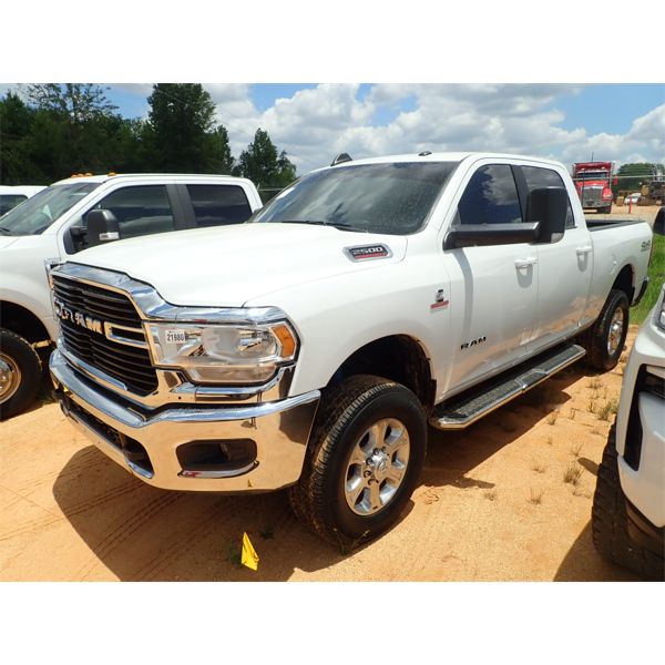 2020 RAM 2500 HEAVY DUTY BIGHORN Pickup Truck