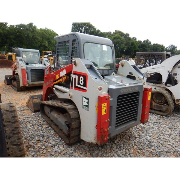 TAKEUCHI TL8 Skid Steer Loader - Crawler - J.M. Wood Auction