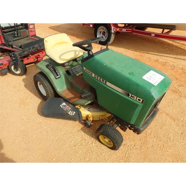 JOHN DEERE 130