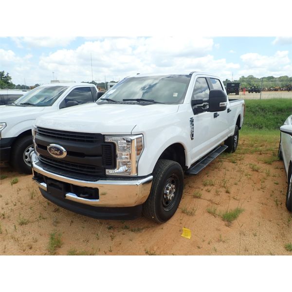 2019 FORD F250 XL FX4 Pickup Truck