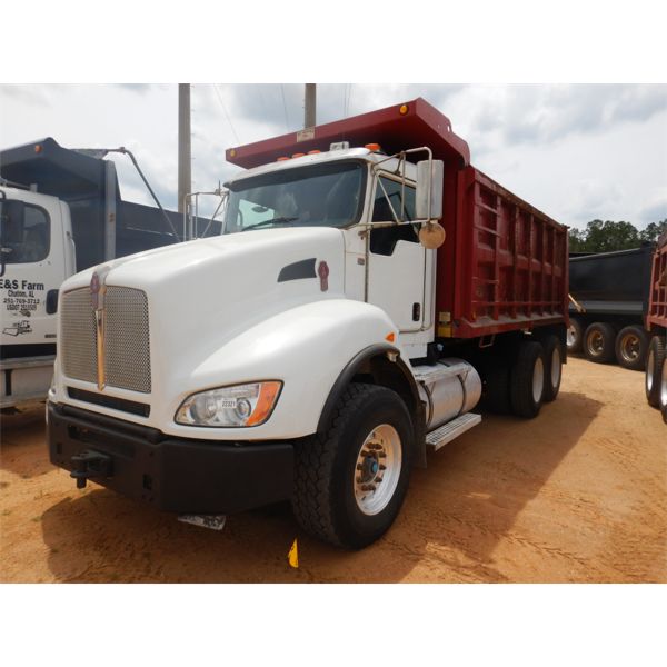 2014 KENWORTH T440 Dump Truck