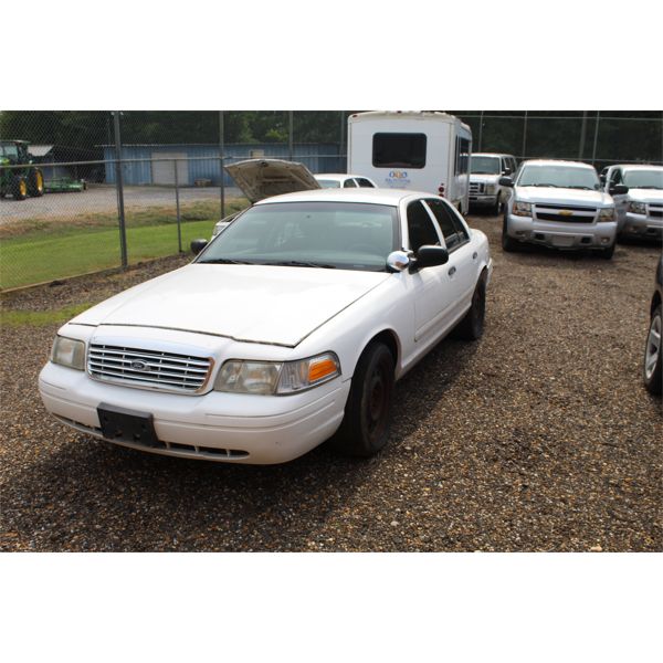 2008 FORD CROWN VICTORIA Automobile