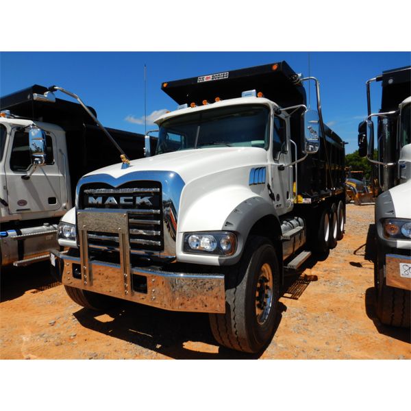 2022 MACK GR64F Dump Truck