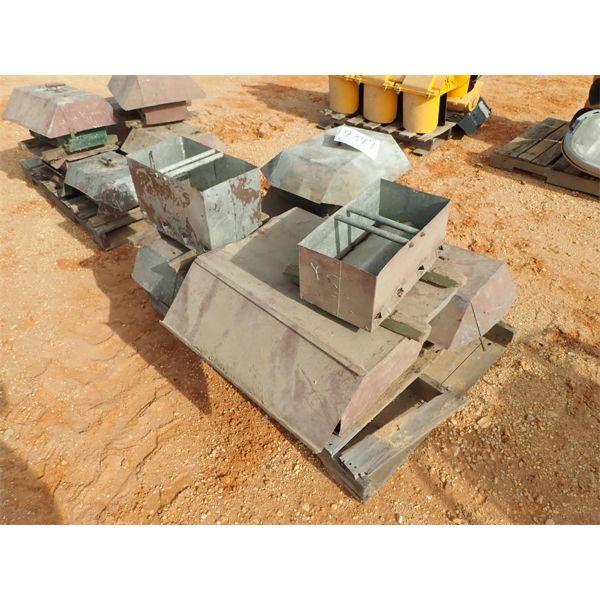 (1) PALLET BIRD FEEDER (B9)