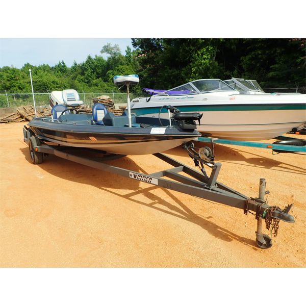 WINNER 18' BASS  Boat