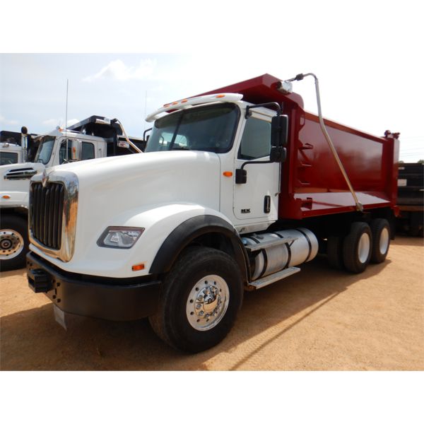 2020 INTERNATIONAL HX620 Dump Truck