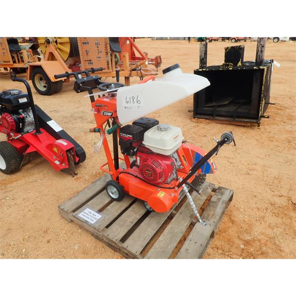 NORTON C1318P CONCRETE SAW