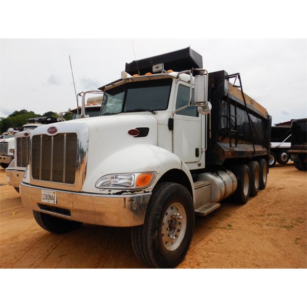 2012 PETERBILT 348 Dump Truck