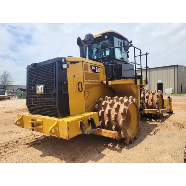 2018 CAT 815K Compactor